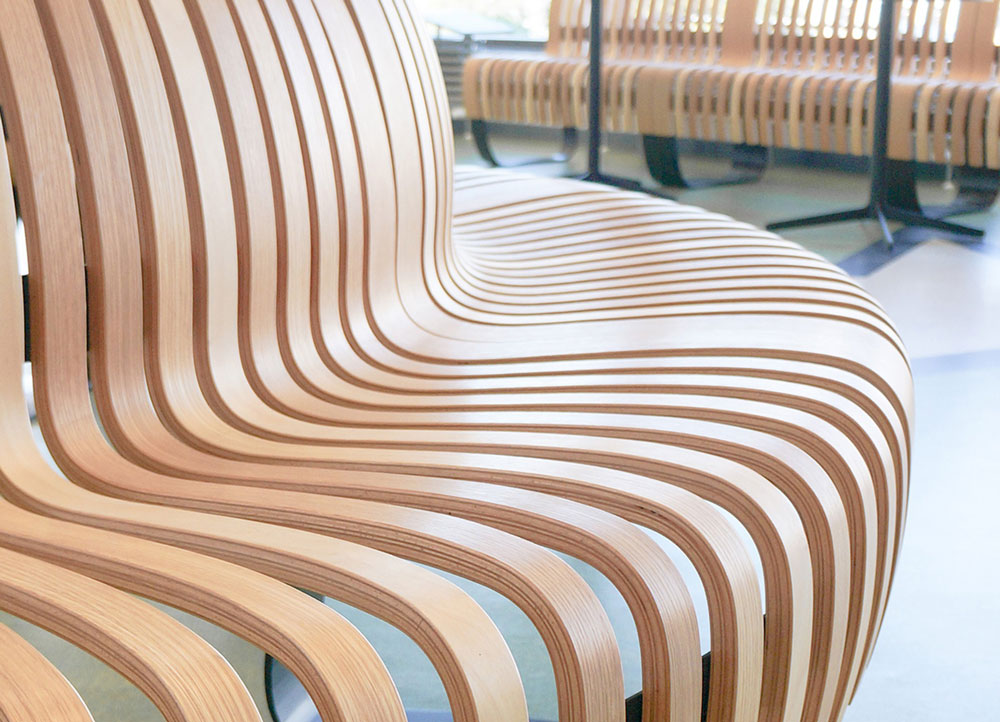 Καμπύλες ξύλινες επιφάνειες με προστατευτικά βερνίκια Rubio Monocoat – Konstantinidis Design Motivators